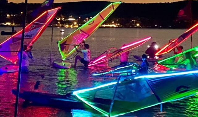 Çağla Kubat’tan “Signify Solar Gecesi”