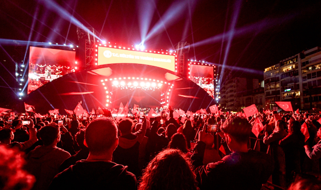 Cumhuriyet'in kalesinden renkli görüntüler