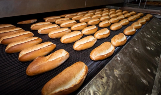 İzmir'de halk ekmek 10 lira oldu