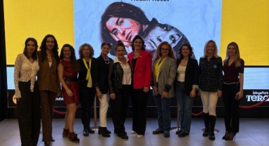 ‘Yaralarım Aşktandır’ tiyatro oyununa büyük İlgi