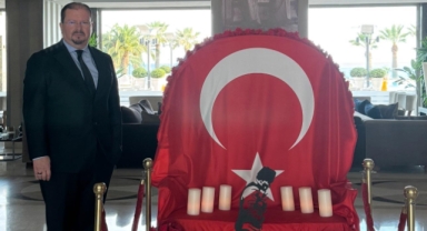 Boyalık Hotel Ata’sını unutmadı