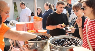 İzmir dünyanın tadına ev sahipliği yaptı
