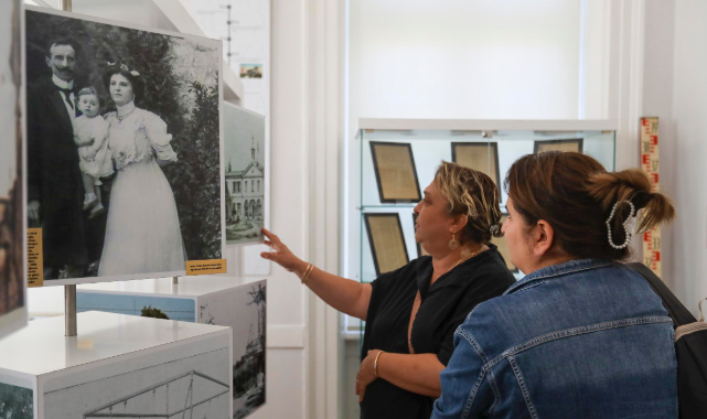 İzmir'in hafızası özel konuklarla canlandı