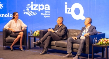 İzmir MEETS 2025’te şehircilik, enerji ve sporun geleceği masaya yatırıldı