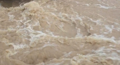 Karaburun, Çeşme ve Foça'da etkili olan yağışlar için ekipler seferber oldu