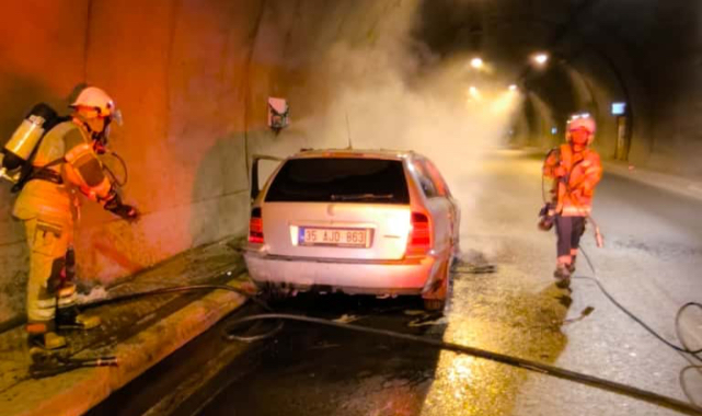 Konak Tünelleri'nde yangın paniği: İtfaiye hızla müdahale etti