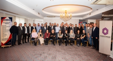 OSGB işletmeleri İzmir'de buluştu: Sektörün geleceği ve 2026 vizyonu tartışıldı