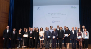 Pınar Süt, 52. yaşında dünyaya açılıyor