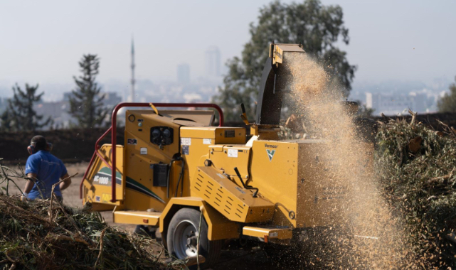 Yeşil atıklar kompost gübreye dönüşüyor