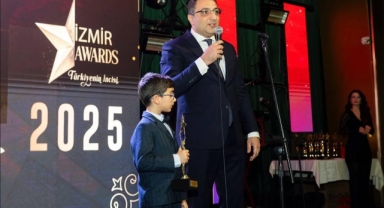 Balçova Belediyesi, yılın en iyi ilçe belediyesi unvanıyla taçlandı