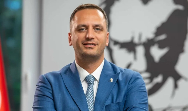 Bornova Belediyesi'nde kadro revizyonu