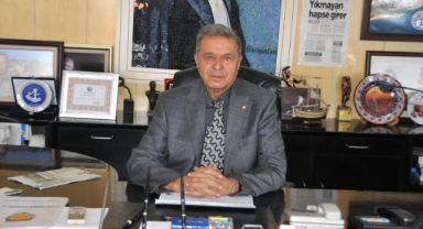 Çeşme’nin efsane Başkanı Tütüncüoğlu, sonsuzluğa uğurlandı