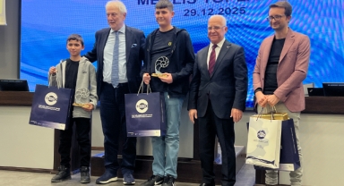 EBSO'dan Bergama Dereköy Ortaokulu'na anlamlı ödül