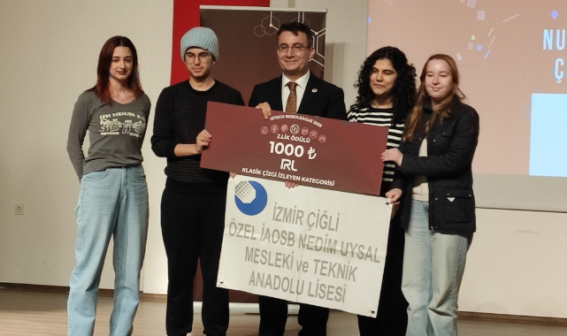 İAOSB öğrencileri başarılarıyla göz dolduruyor