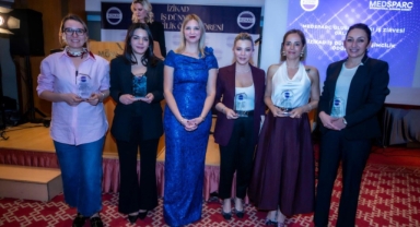 İZİKAD 6. İş Dünyası Girişimcilik Ödülleri sahipleriyle buluştu