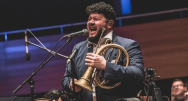 İzmir Oda Orkestrası, Latin müziğiyle dans rüzgârı estirdi