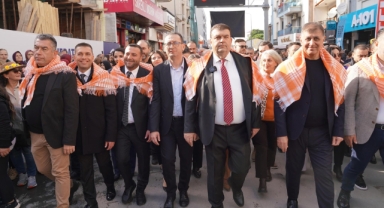 Seferihisar Mandalina Şenliği coşkuyla kutlandı