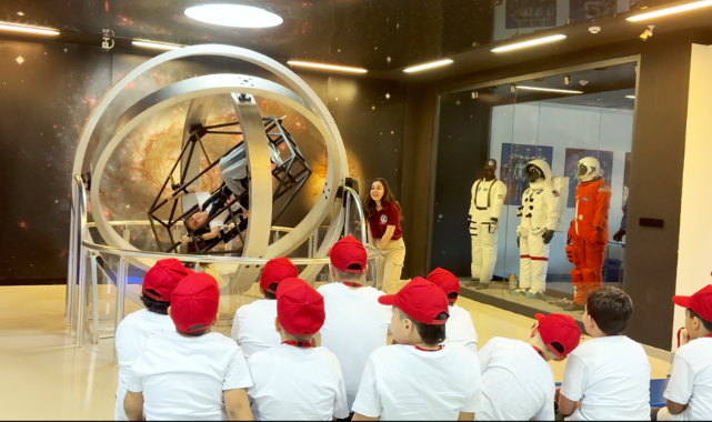 Uzayın sırları yarıyıl tatilinde İzmir’de çocukları bekliyor