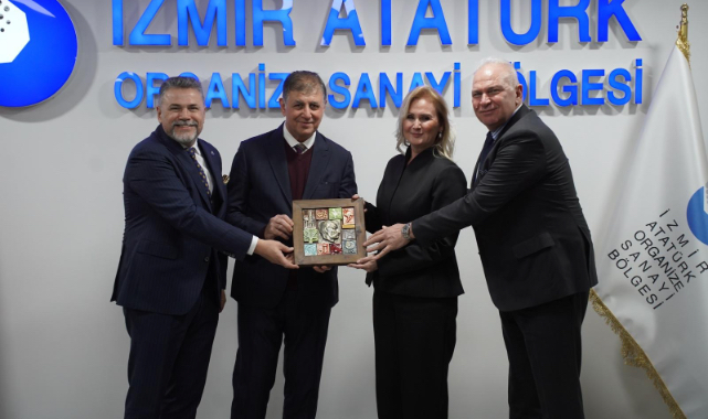 Başkan Tugay ve CHP il yönetiminden İAOSB’ye ziyaret