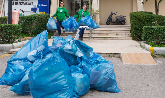 İzmir’de dönüşüm evden başladı
