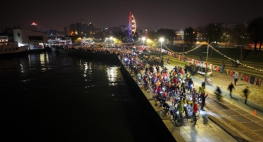 İzmir sporda hız kesmeden ilerliyor