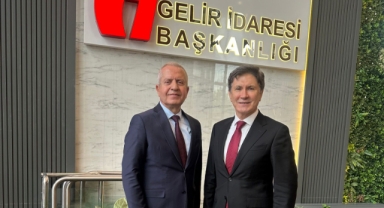 İZSMMMO ve İzmir YMMO Başkanları, mesleki sorunların çözümü için Gelir İdaresi'nde...