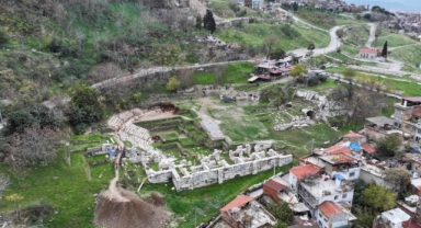 Tarihe yol açılıyor