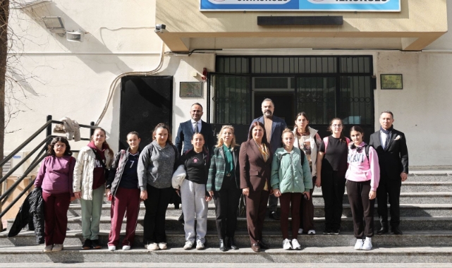 5000 öğrenciye eğitim verilecek program Foça’dan başlatıldı