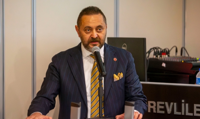 AK Parti Karşıyaka Belediye Meclis Üyesi ve Grup Başkanvekili Hasan Ünal, Hızır Oruçlarının İkinci Gününde Çiğli Harmandalı Cemevi'nde Canlarla Lokma Paylaştı