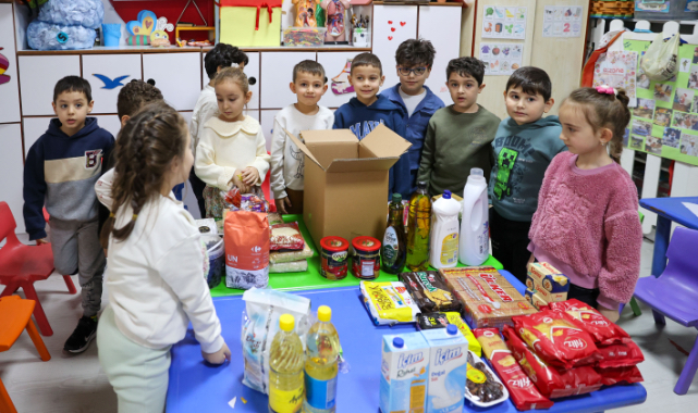 Buca’da minik yüreklerden büyük dayanışma