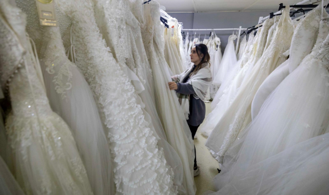 Gelinlik hayali İzmir’de ücretsiz gerçek oluyor