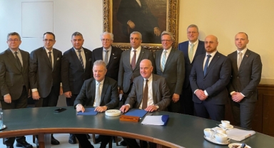 İzmir-Bremen hattında yoğun iş trafiği