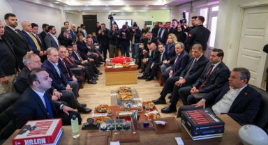 Özgür Özel ve Başkan Tugay Hatay'da 