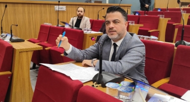 AK Partili Kocabaş'tan ESHOT ve İZBAN zammına sert eleştiri