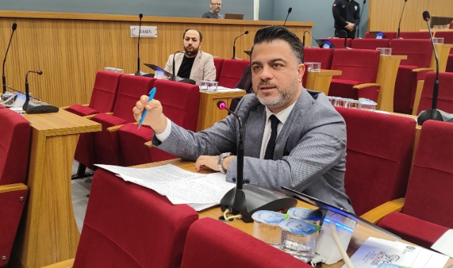 AK Partili Kocabaş'tan ESHOT ve İZBAN zammına sert eleştiri