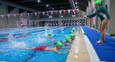 Engeller kulaçlarla aşılıyor