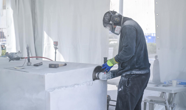 İzmir’de mermer sanata dönüşüyor