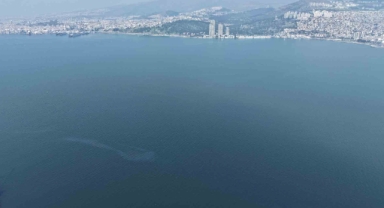 İzmir Körfezi’nde yine dış kaynaklı kirlilik alarmı