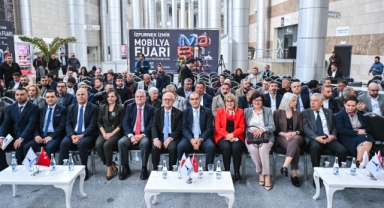 İzmir Mobilya Fuarı kapılarını açtı