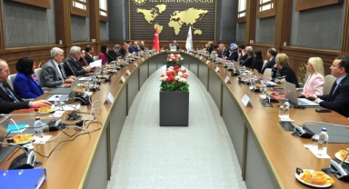 İzmirli 34 gazeteciye basın kartı