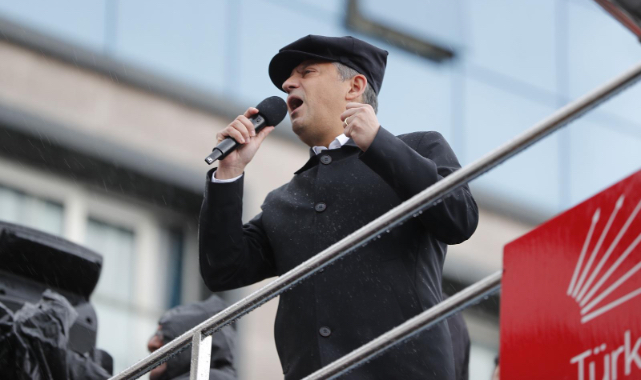 Kuşadası'nda millet iradesi meydana taşındı