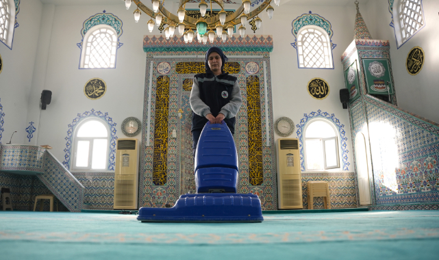 Ramazan'da Kemalpaşa camileri pırıl pırıl