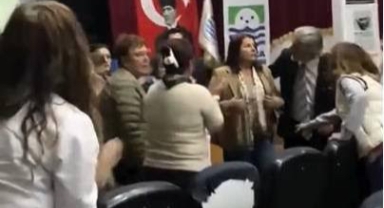 ADD Foça Kongresi'nde gergin anlar yaşandı