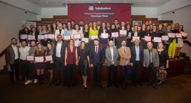 Bakioğlu Holding, “Profesyonel Hayatta Gelişim Programı” mezuniyet törenini gerçekleştirdi