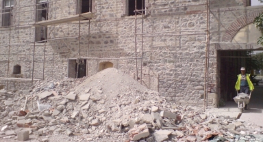 Başkan Tugay, Meslek Fabrikası’nın 19 yıl önceki görüntülerini paylaştı: “Neredeydiniz o yıllarda?”