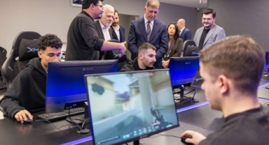 Ferdi Zeyrek’in adı, gençlik merkezinde yaşayacak