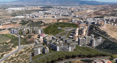 İzmir’de hizmet yağmuru