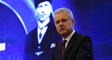 İZTO Başkanı Özgener'den 23 Nisan mesajı: Çocukların geleceğini inşa ediyoruz