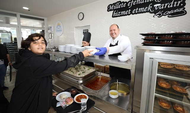 Menderes’in Kent Lokantası 1 yılda 64 bin 888 kişiye hizmet verdi
