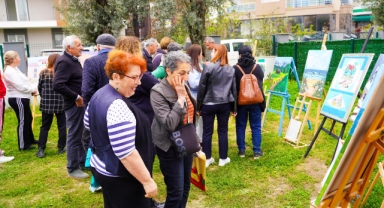 Seferiçınar’da sanatla yaş alan hayatlar